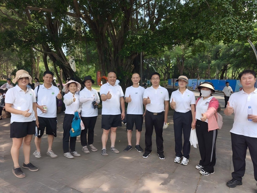 图5 各教学团队合影_副本.jpg