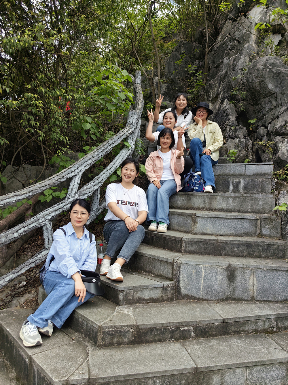 霞客桃源下金山登山.jpg 霞客桃源下金山登山.jpg
