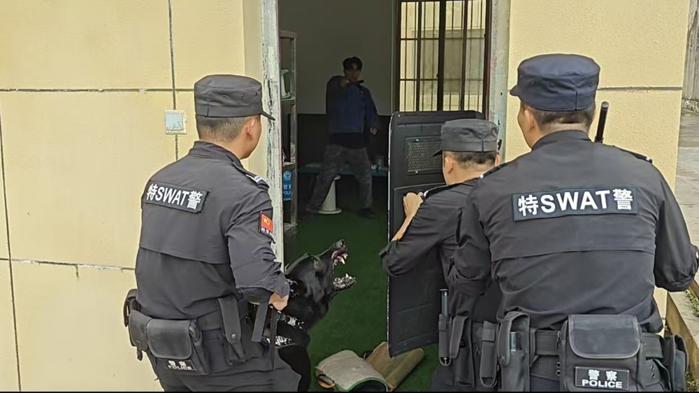 广西第三戒毒所实战演习.jpg 广西第三戒毒所实战演习.jpg